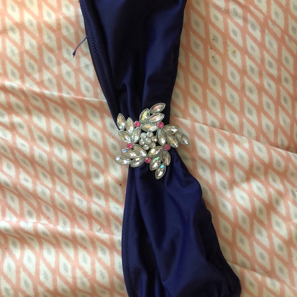 Victoria secret bandeau.